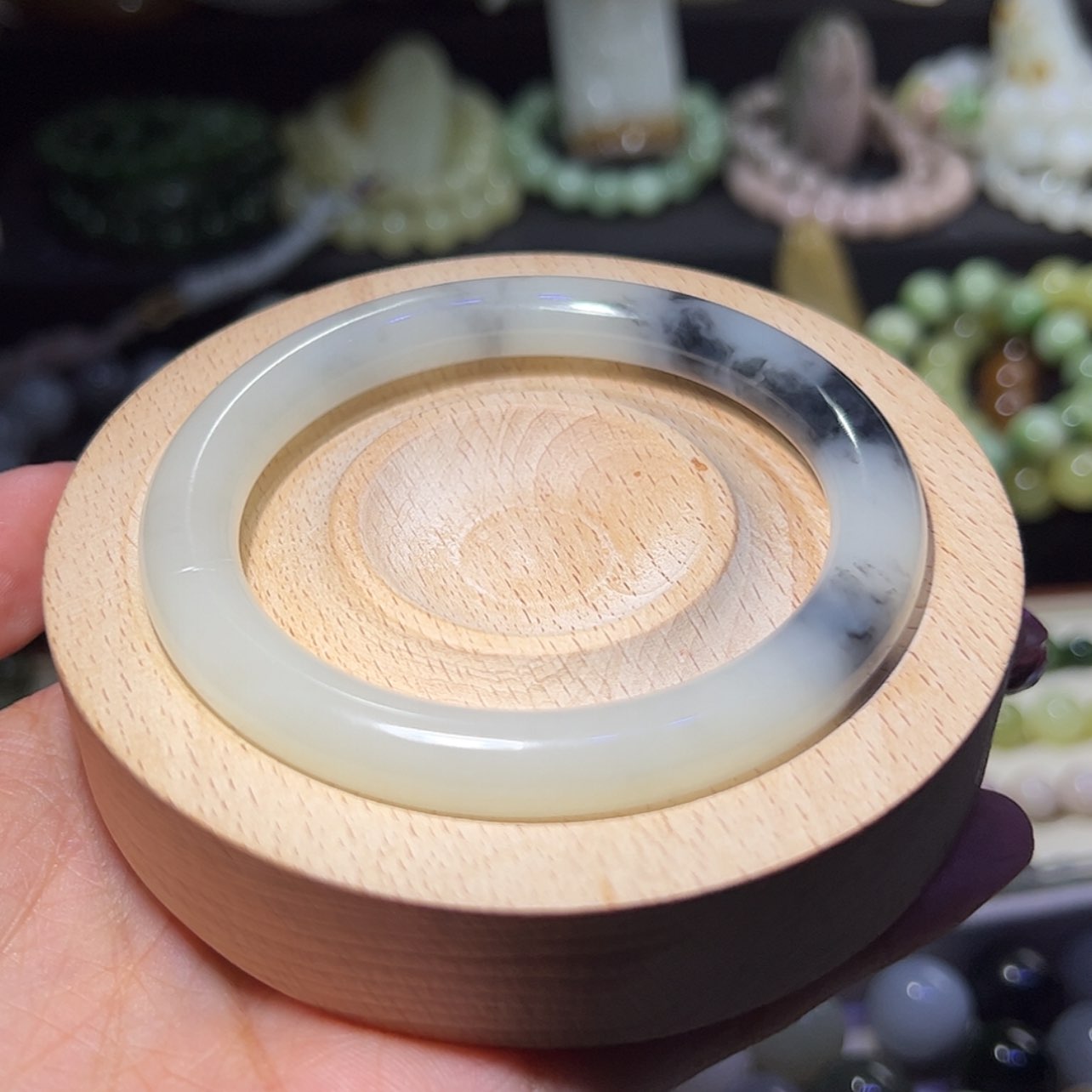 【闪购商品】和田玉手镯未镶嵌新疆意境青花美镯57mm