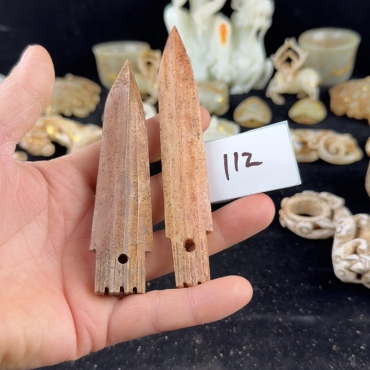 玉***居和田玉未镶嵌颈饰