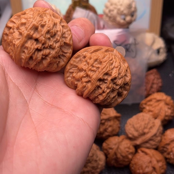 文玩核桃吊坠43三角白