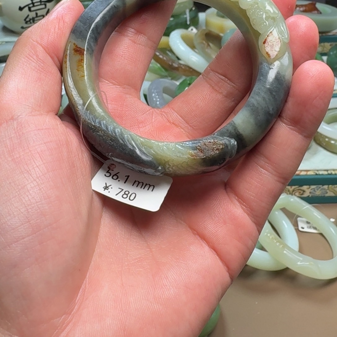 和田玉未镶嵌手镯57.2 