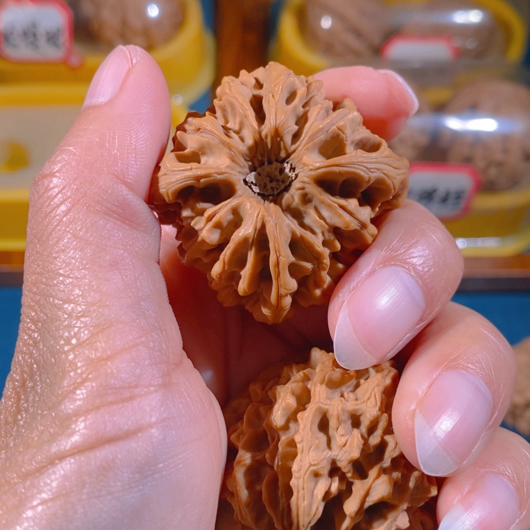 吊坠文玩核桃浪****.龙门涧