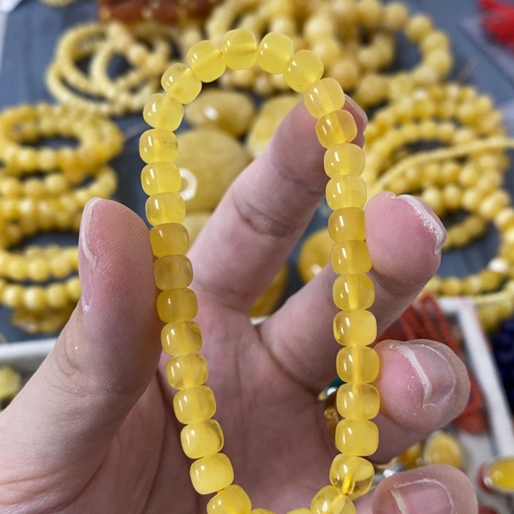 未镶嵌蜜蜡裸石多样性发货