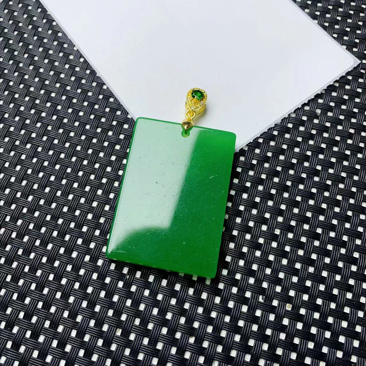 [石矿]A298绿色方牌吊坠