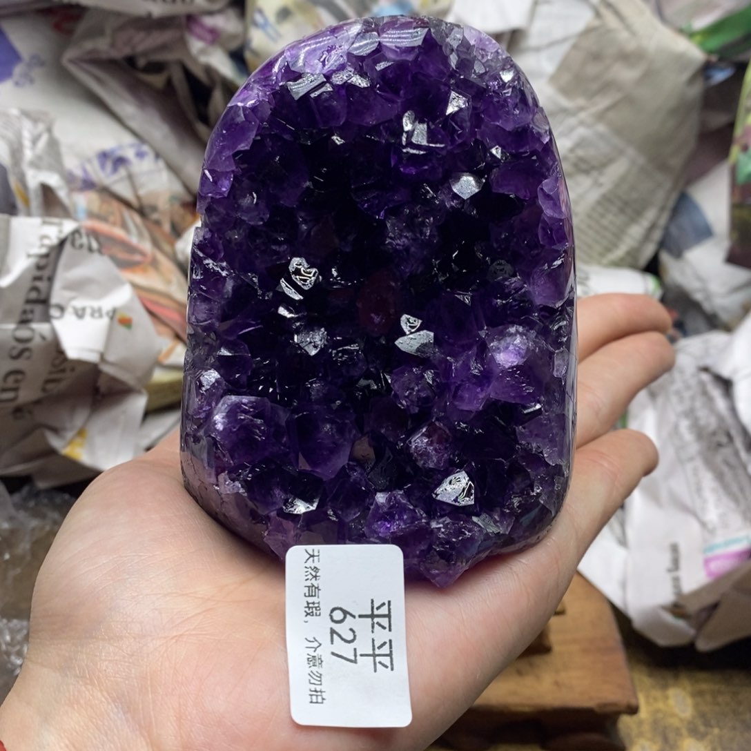紫晶乌拉圭未镶嵌