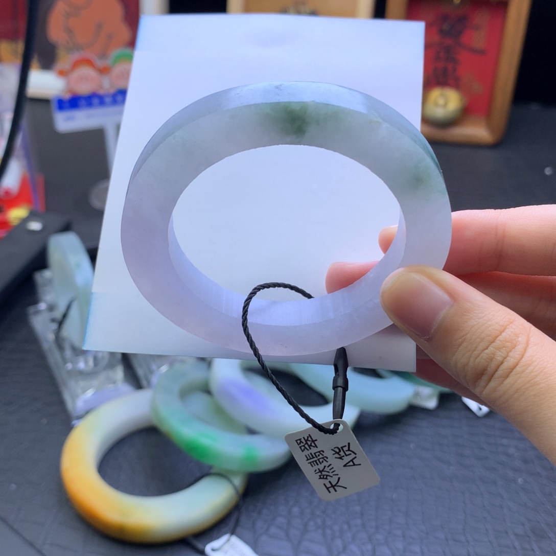 定制翡翠未镶嵌翡翠手镯