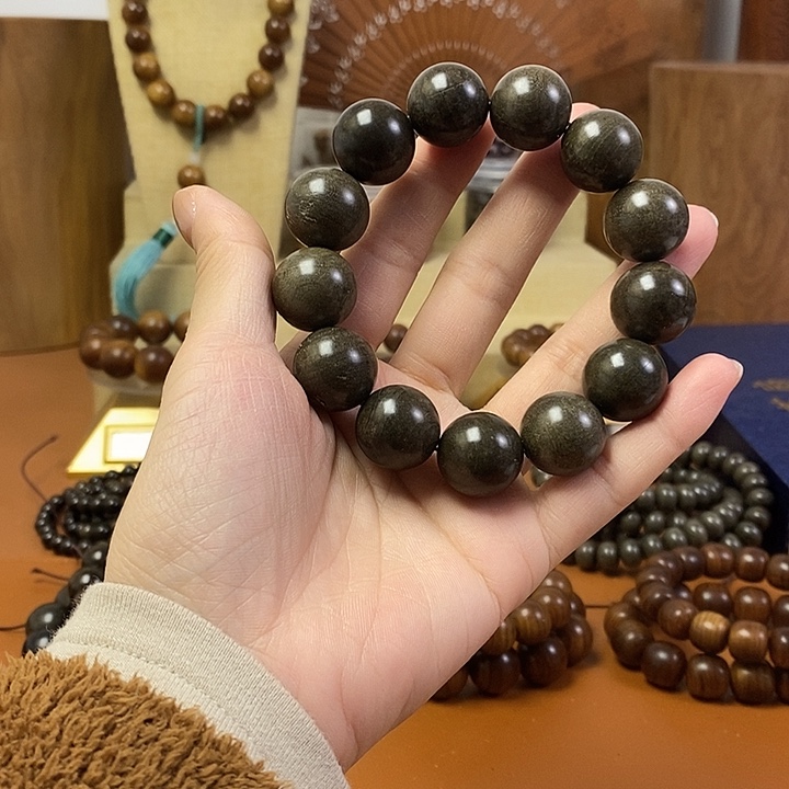 檀香木老山檀香微瑕疵阴沉1.8手串