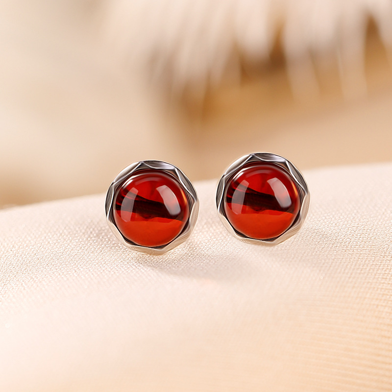 S925银镶血珀圆珠切边耳钉高级感复古个性百搭简约优雅耳饰