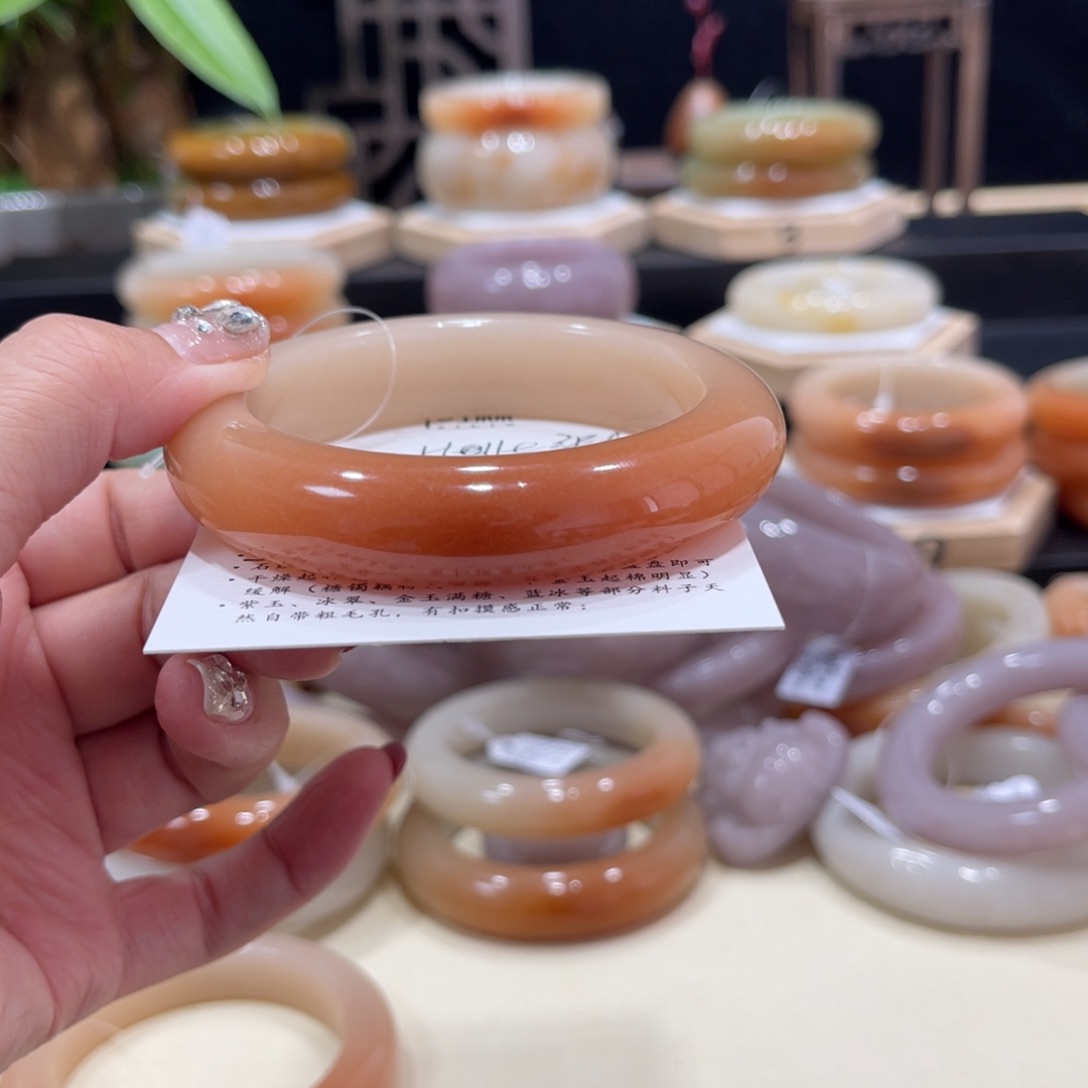 石英质玉手镯未镶嵌h****也