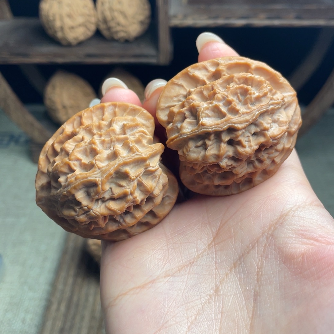 文玩核桃吊坠苹果园43 全品白茬精配毕业红皮克重打手