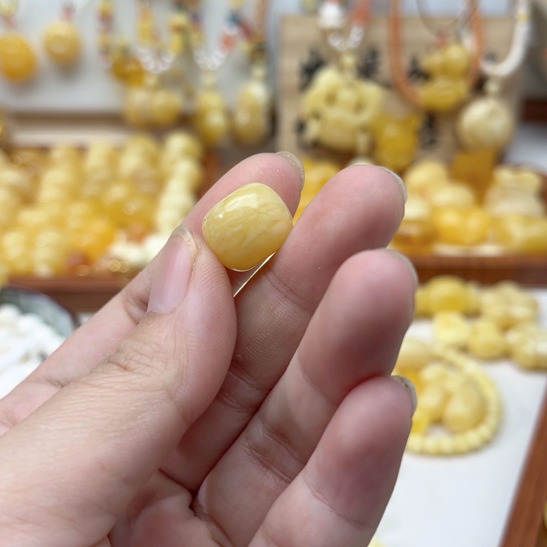 未镶嵌蜜蜡裸石天然