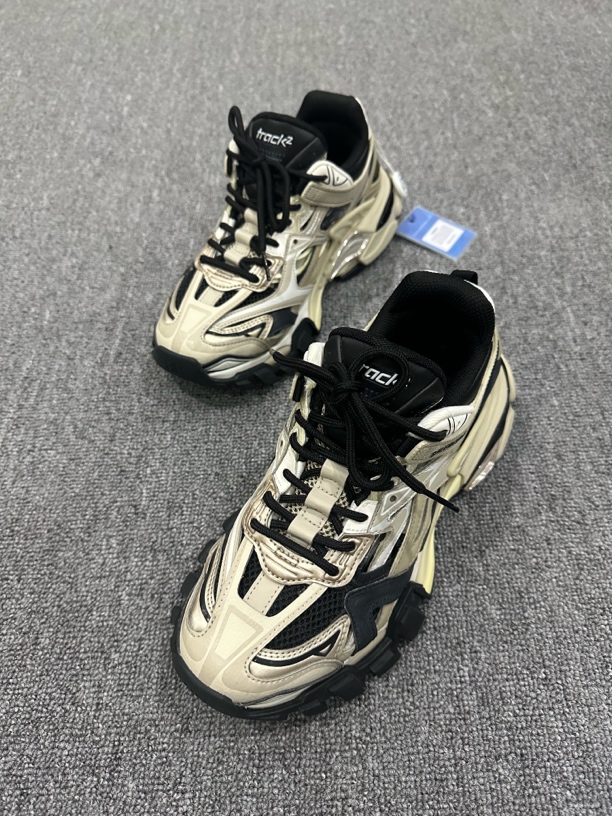 99新 Balenciaga/巴黎世家 track2 卡其老爹鞋 37 准新