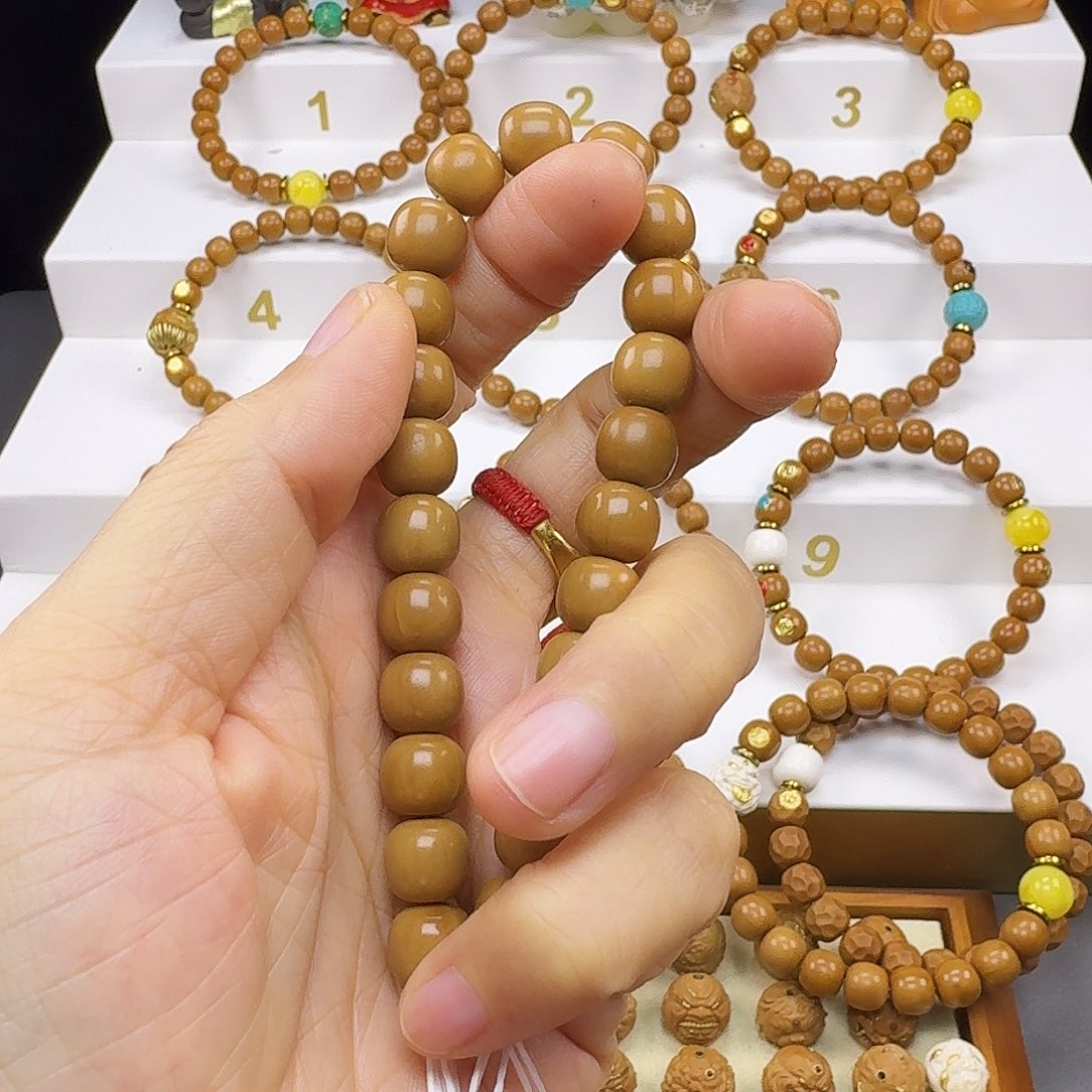 白***洋猴头核桃吊坠猴头手串