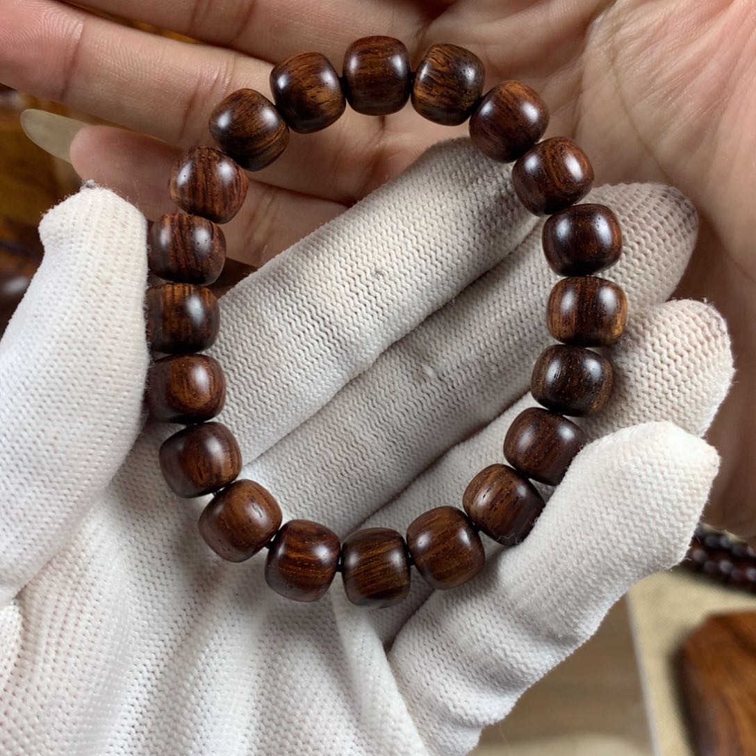 黄花梨/降香黄檀0.9*1.0手串