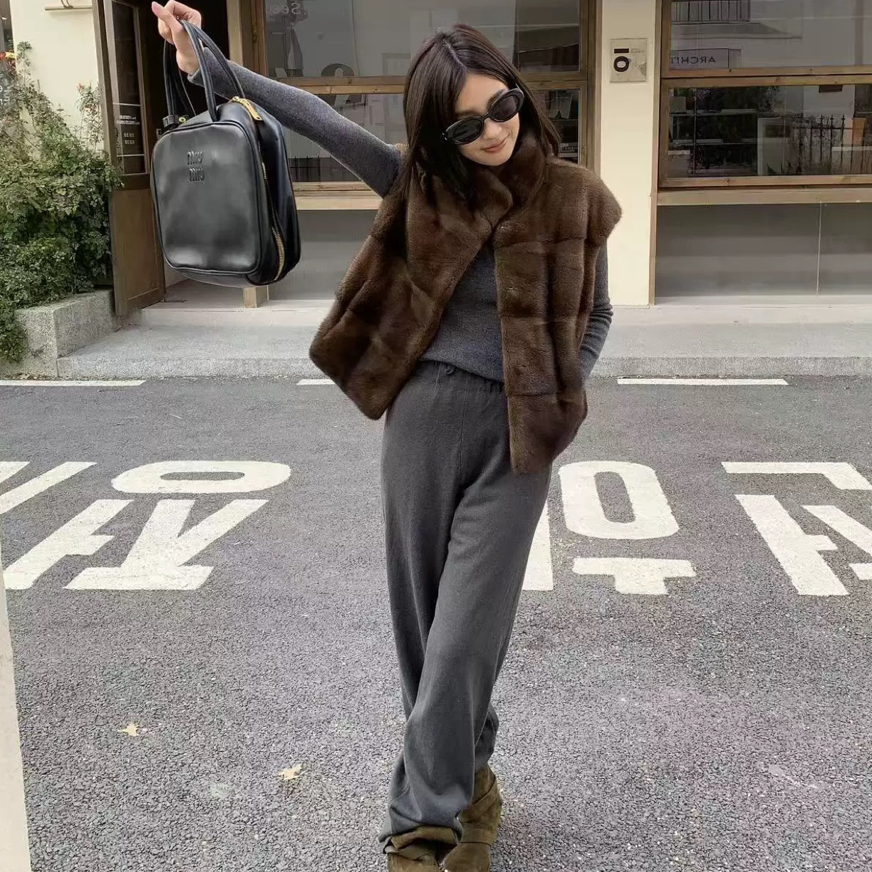 进口水貂立领马甲女横排工艺宽松背心皮草大衣海宁老钱风