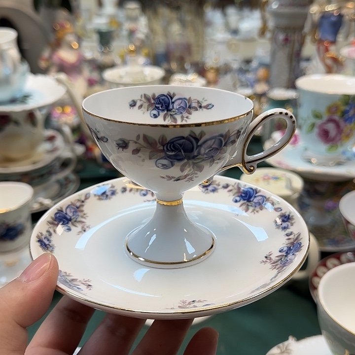 鹿与海陶瓷有限公司