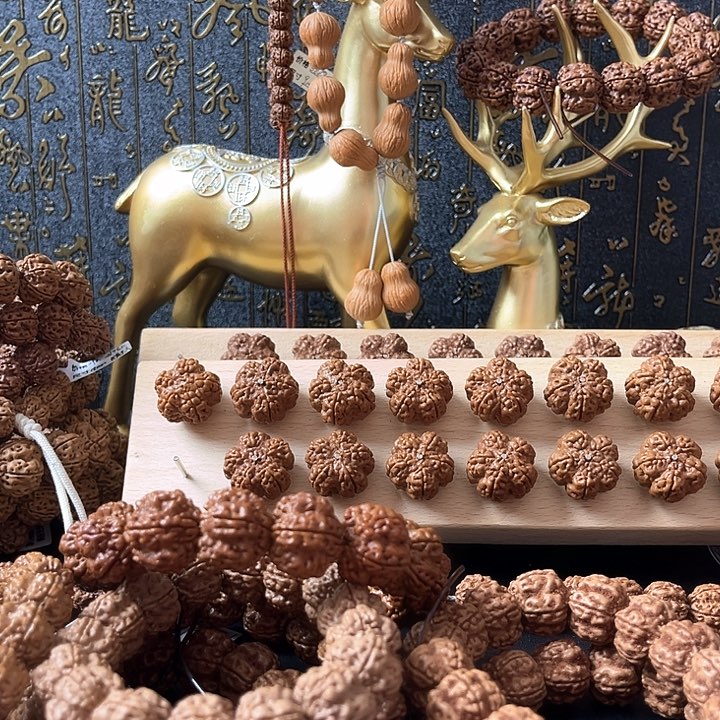 金刚菩提手串弄***情梅花12