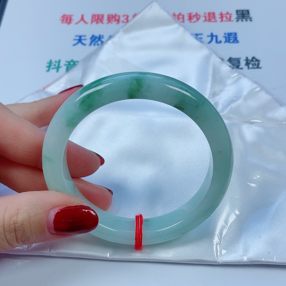 翡翠未镶嵌手镯圈口60宽12.6厚9