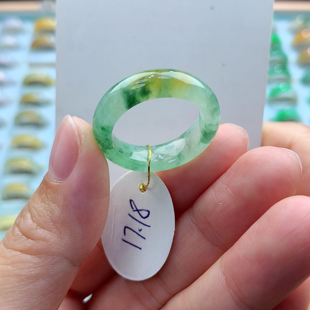 翡翠戒指未镶嵌1718圈