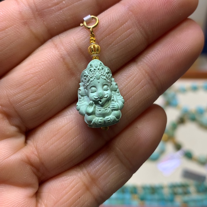 绿松石18K金镶嵌挂件