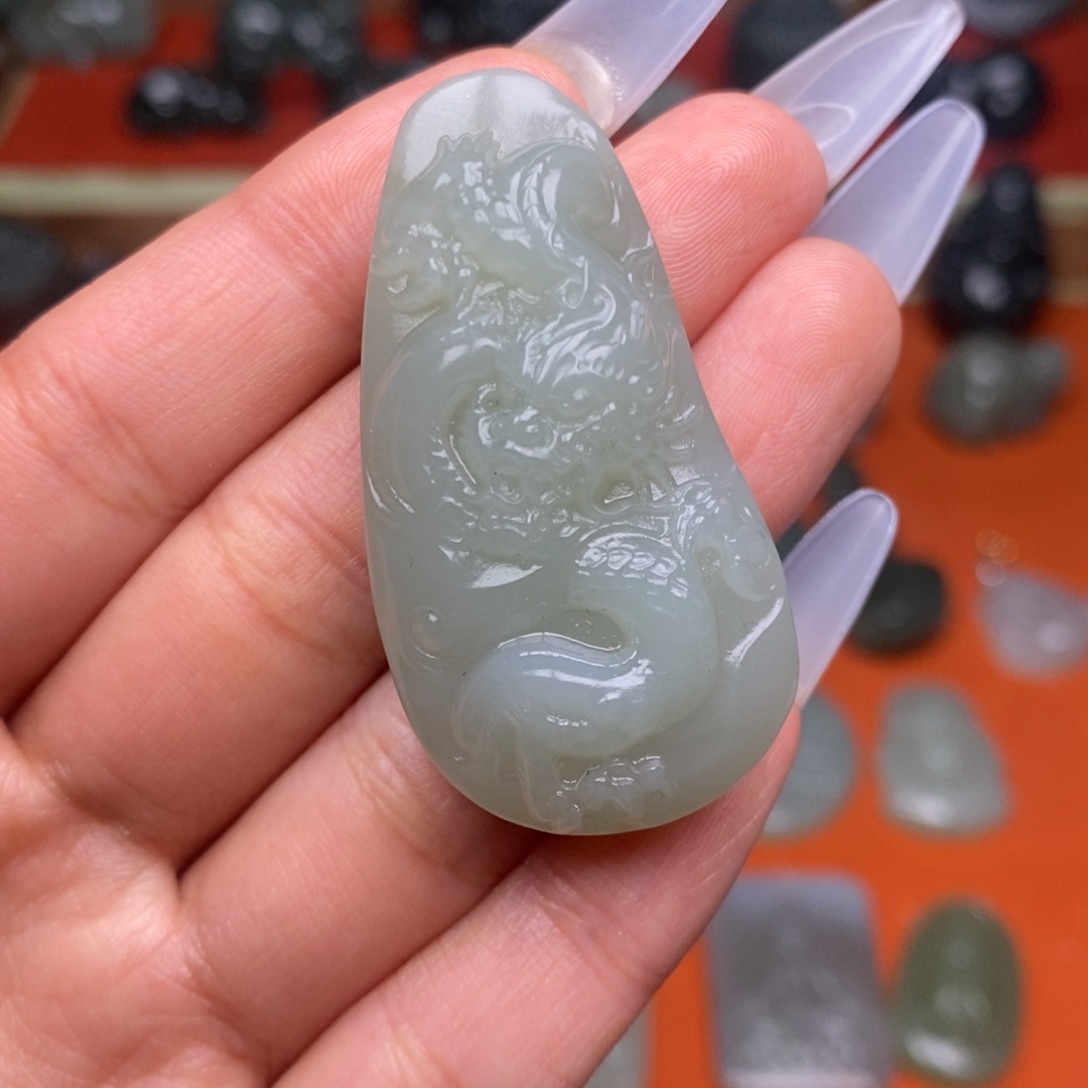 和田玉颈饰未镶嵌穿绳需备注