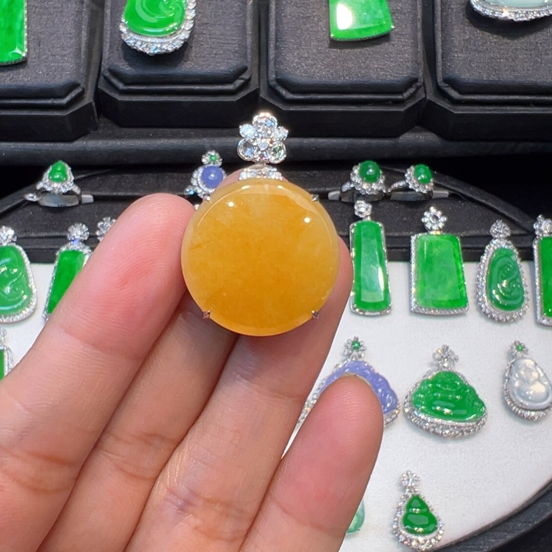 翡翠颈饰18K金镶嵌收到货48小时鉴赏期