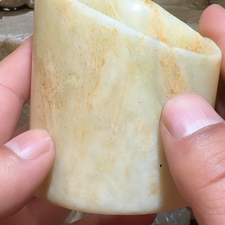 和田玉（糖玉）颈饰未镶嵌多