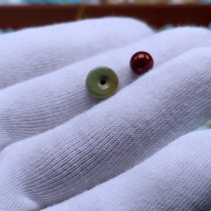 南红玛瑙未镶嵌珠宝奇石