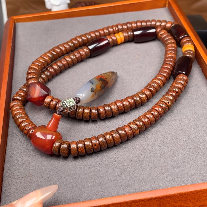 星月菩提吊坠虎**河星月