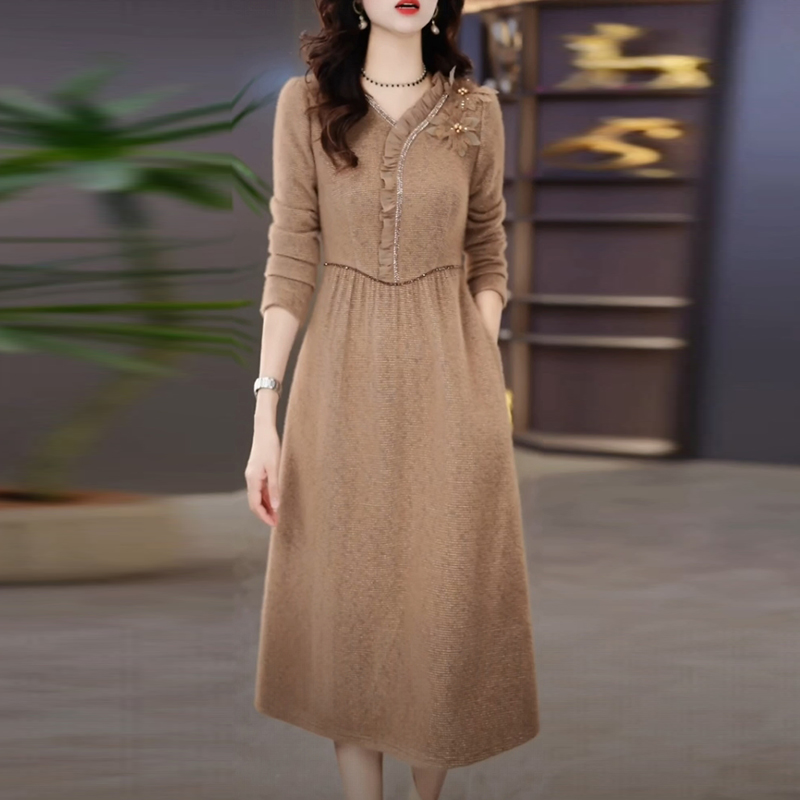 浮雕绒法式名媛打底裙2025秋冬季新款高级感时尚收腰显瘦连衣裙子