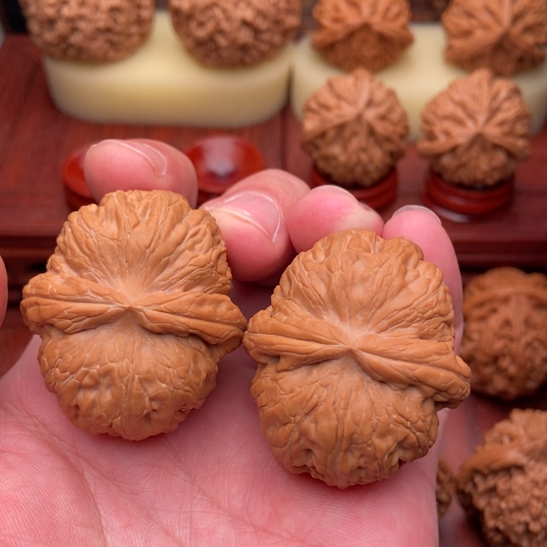 桃核把件随*大元宝43