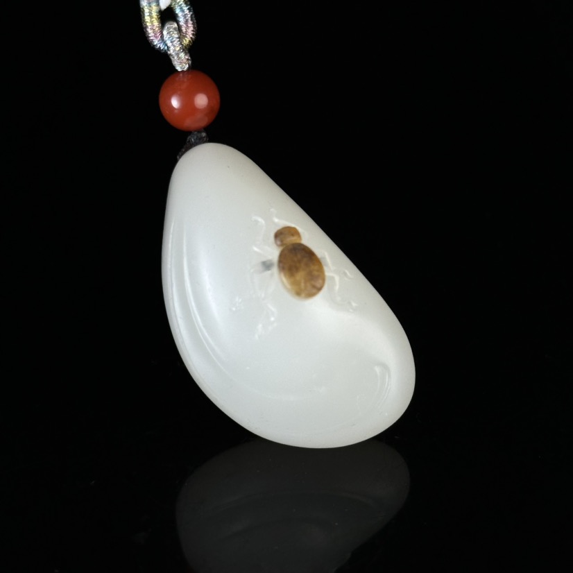 WZ0116045 和田玉知足常乐吊坠