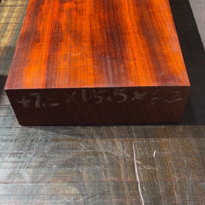 非洲紫檀（红花梨）蝶****泪