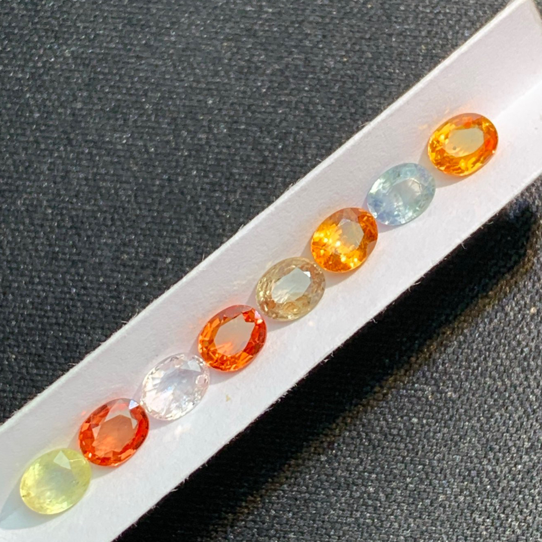 天然彩色蓝宝石一组2.72克拉