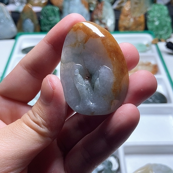 翡翠未镶嵌颈饰翡翠a货