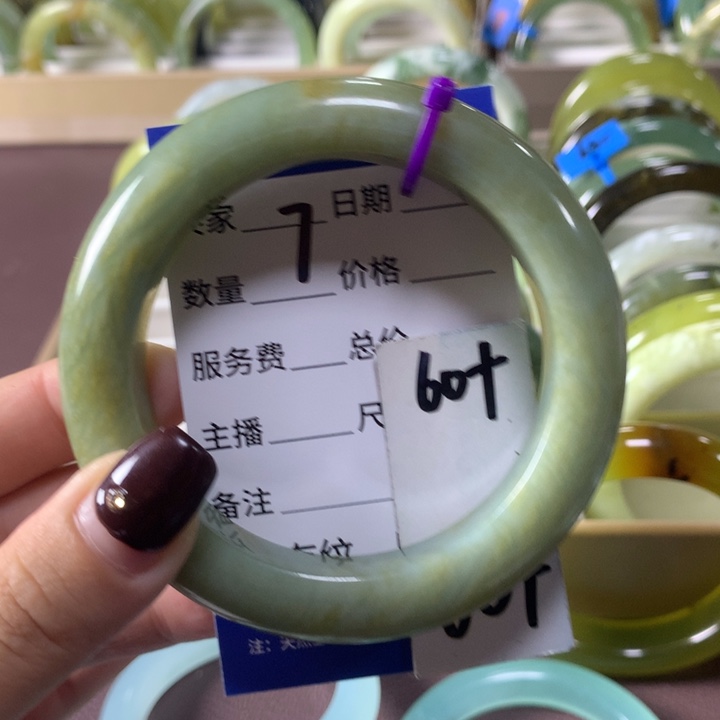 蛇纹石玉未镶嵌手镯7