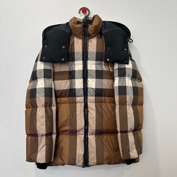 99新 BURBERRY/博柏利 格纹双面穿羽绒服/尺码L/编号11740
