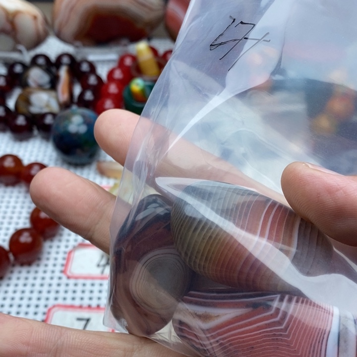 吉***姐玛瑙/玉髓未镶嵌颈饰