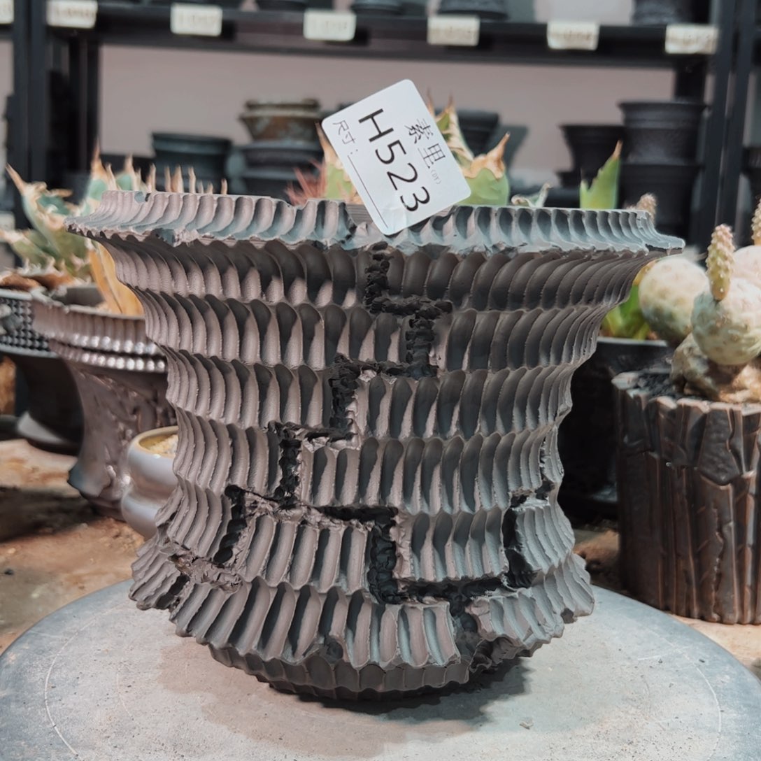 景德镇手工素里内口19.5高18瑕疵