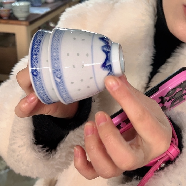 瓷片景德镇陶瓷杯子。2个。