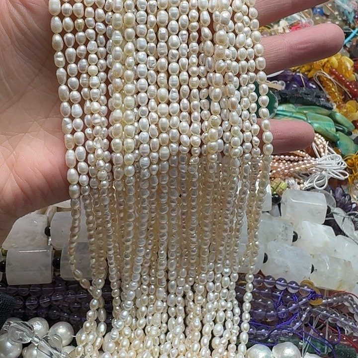 玛瑙/玉髓未镶嵌珠宝半成品一条3mm珍珠