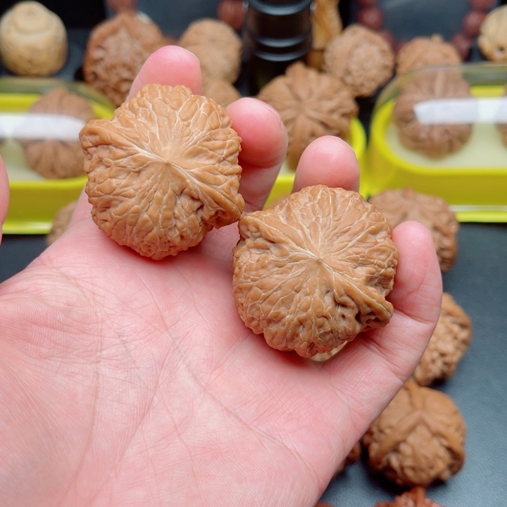 吊坠文玩核桃铁锤妹妹42×40×33