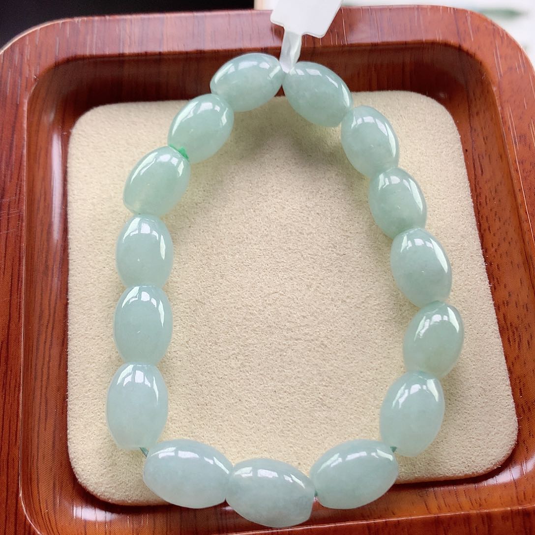 翡翠未镶嵌颈饰手串