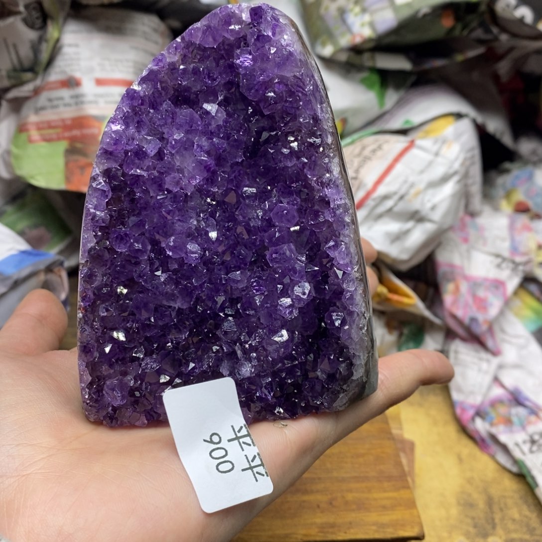 紫晶乌拉圭未镶嵌