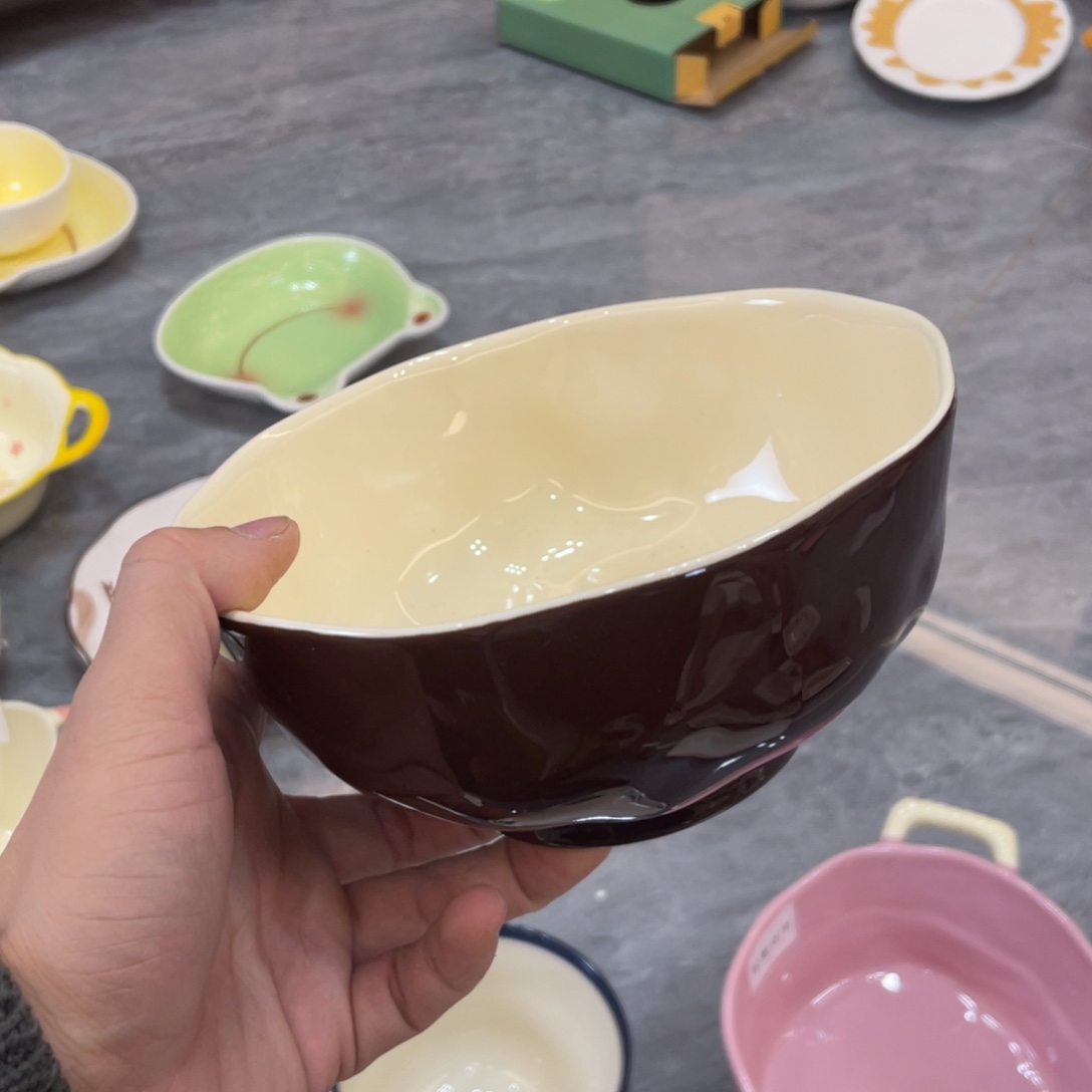 陶瓷微瑕餐具介意勿拍，满18飞！