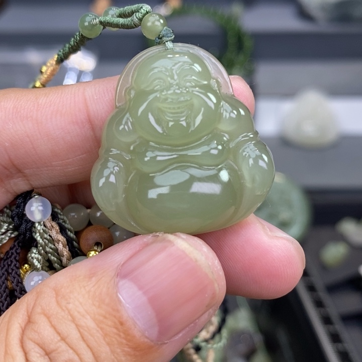 和田玉颈饰未镶嵌