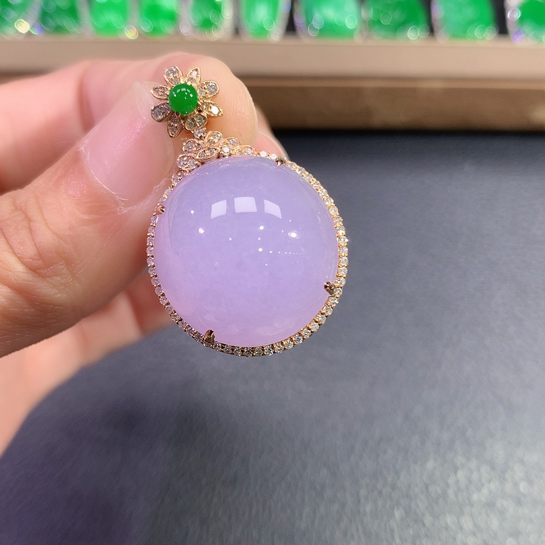 翡翠18K金镶嵌吊坠(赠链)