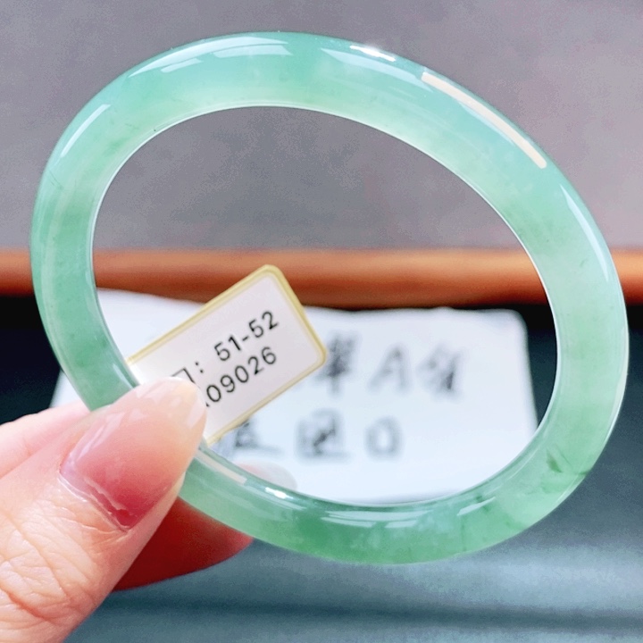 翡翠未镶嵌手镯翡翠手镯69