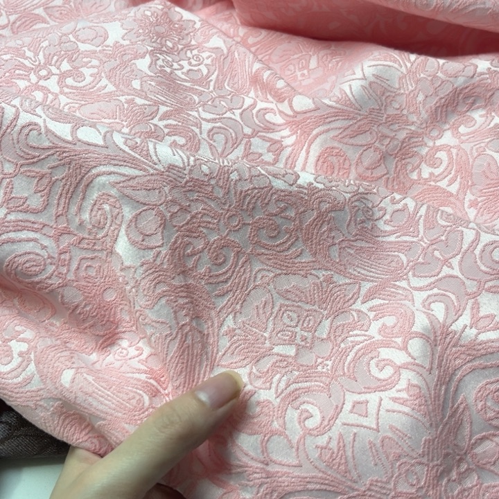 混纺粉色提花1.5米。 