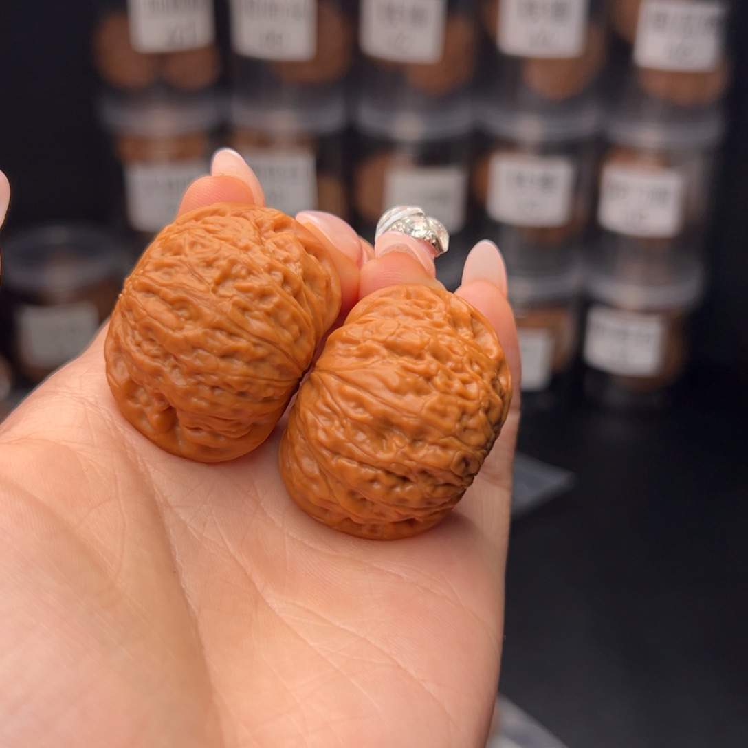 文玩核桃吊坠t**e铁锤