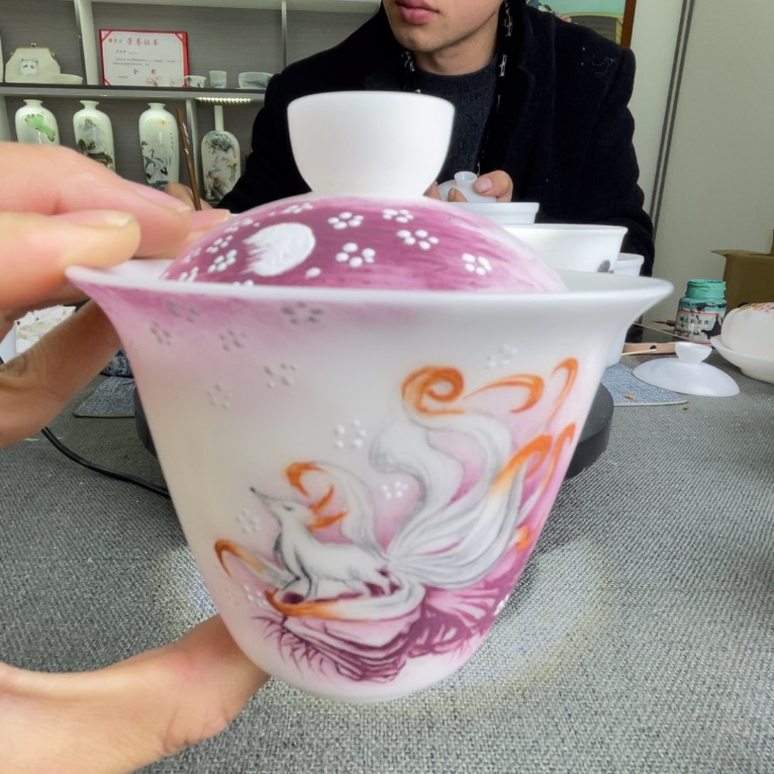 手绘九尾狐盖碗三才